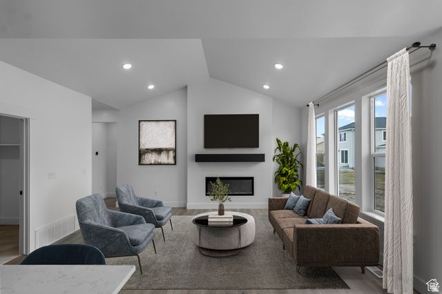 648 N 275 E, Providence, UT 84332