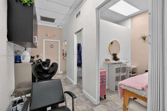 Full Service Full Service Salon For Sale In Miami, Miami, FL 33173