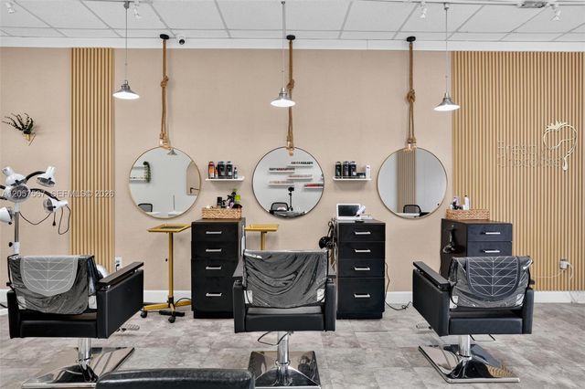 Full Service Full Service Salon For Sale In Miami, Miami, FL 33173