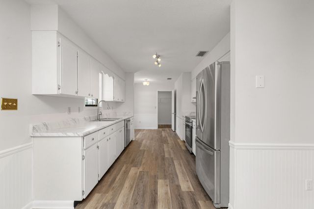 396 Lakeview Drive, Defuniak Springs, FL 32433