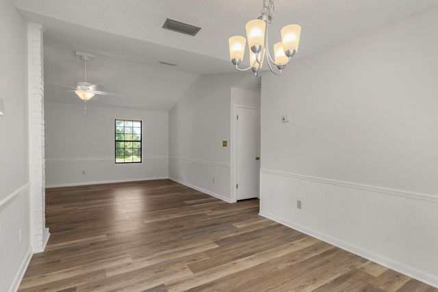 396 Lakeview Drive, Defuniak Springs, FL 32433