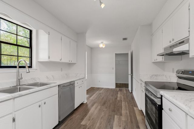 396 Lakeview Drive, Defuniak Springs, FL 32433