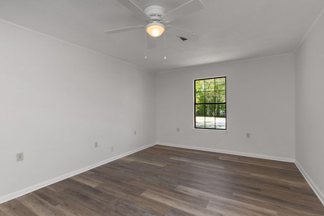 396 Lakeview Drive, Defuniak Springs, FL 32433