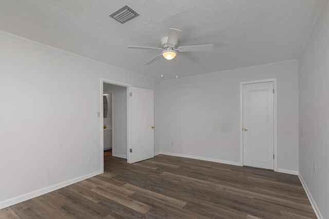 396 Lakeview Drive, Defuniak Springs, FL 32433