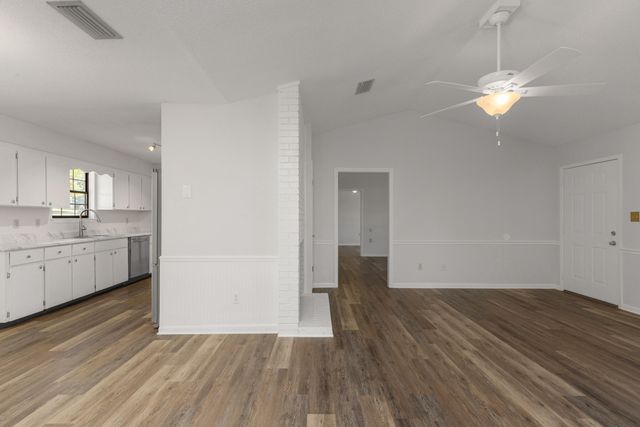 396 Lakeview Drive, Defuniak Springs, FL 32433