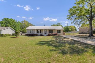 396 Lakeview Drive, Defuniak Springs, FL 32433