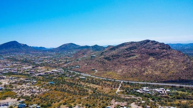 44805 N 7TH Street -, New River, AZ 85087
