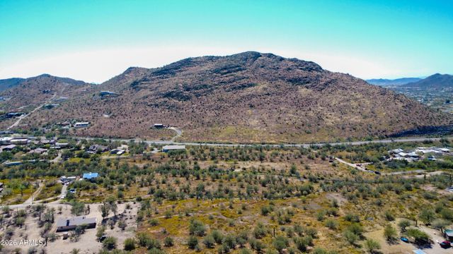 44805 N 7TH Street -, New River, AZ 85087