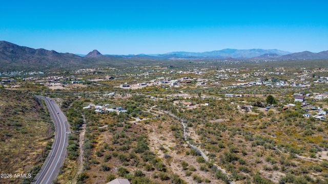 44805 N 7TH Street -, New River, AZ 85087