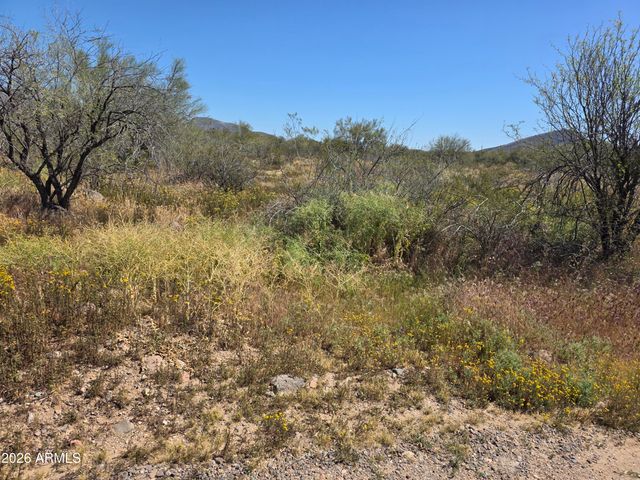 44805 N 7TH Street -, New River, AZ 85087