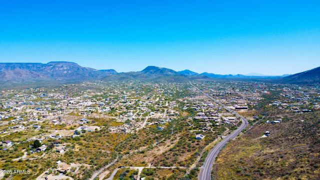 44805 N 7TH Street -, New River, AZ 85087