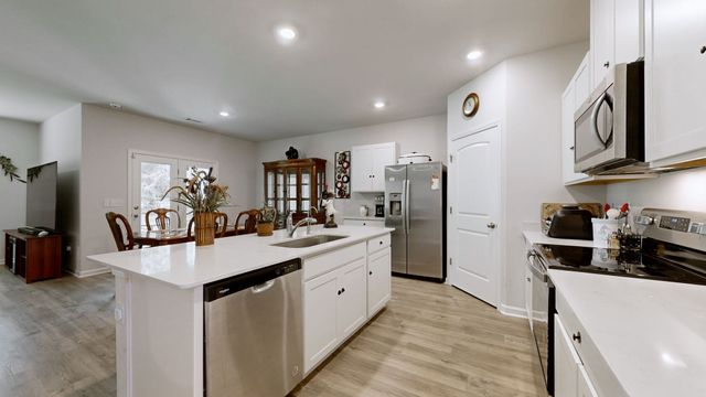 115 Olivia Cir, Chapel Hill, TN 37034