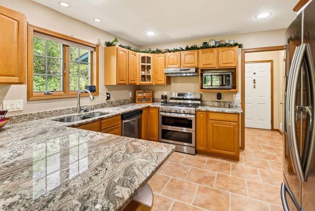 W7183 Breneman Road, Pardeeville, WI 53954