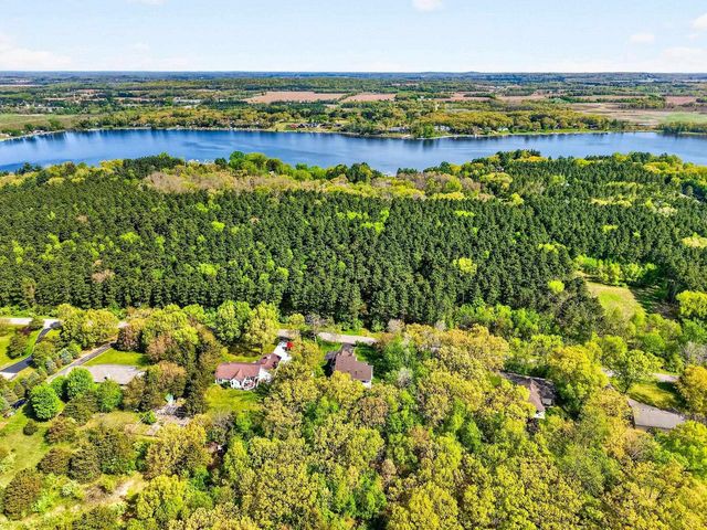 W7183 Breneman Road, Pardeeville, WI 53954