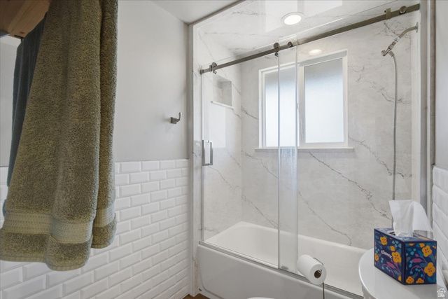 4407 S VISTA DR, South Ogden, UT 84403