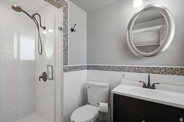 4407 S VISTA DR, South Ogden, UT 84403