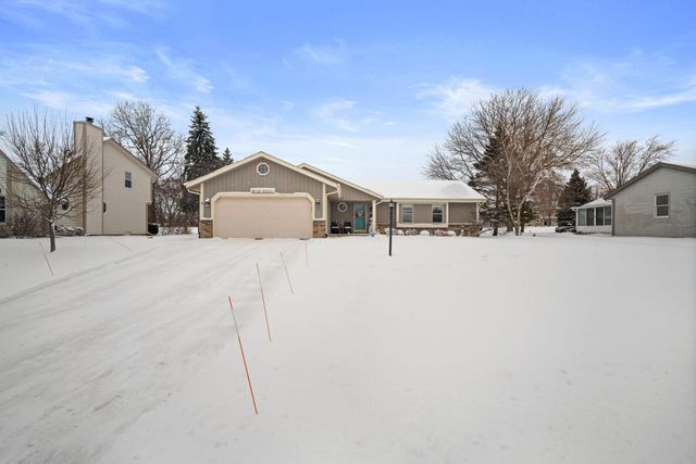 W152N7433 Westwood DRIVE, Menomonee Falls, WI 53051