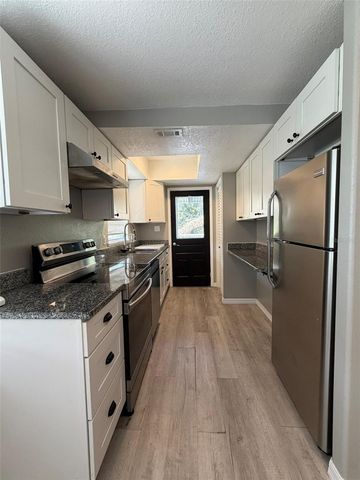 101 W LEMON STREET 4, Tarpon Springs, FL 34689