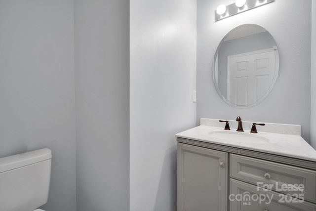 8041 Christmas Court, Charlotte, NC 28216