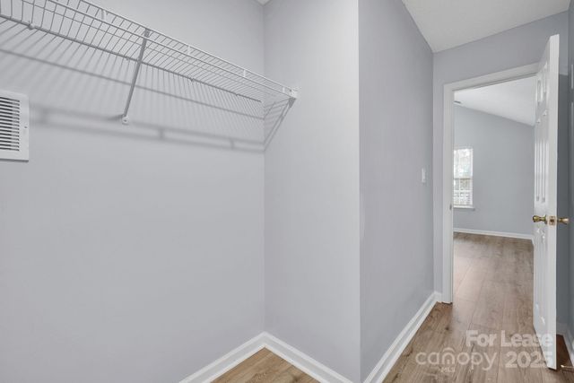 8041 Christmas Court, Charlotte, NC 28216