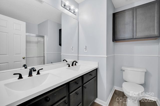 8041 Christmas Court, Charlotte, NC 28216