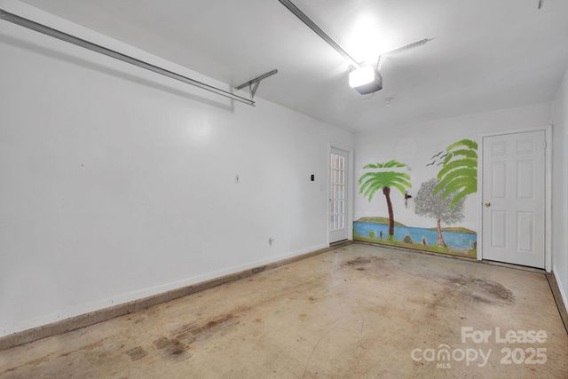 8041 Christmas Court, Charlotte, NC 28216