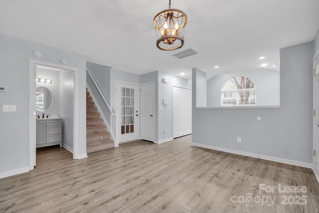 8041 Christmas Court, Charlotte, NC 28216