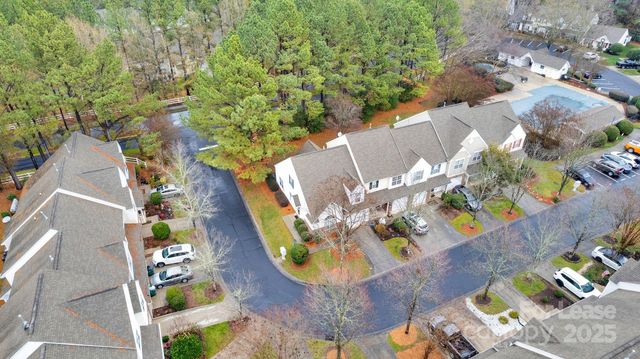 8041 Christmas Court, Charlotte, NC 28216