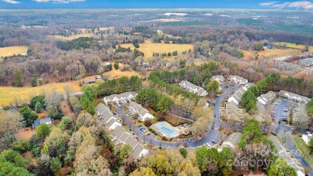 8041 Christmas Court, Charlotte, NC 28216