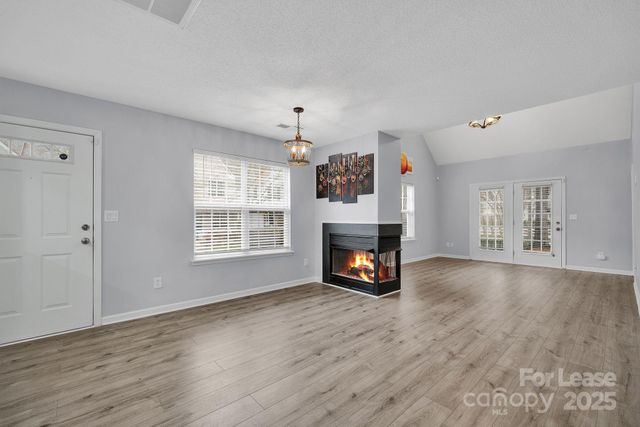 8041 Christmas Court, Charlotte, NC 28216