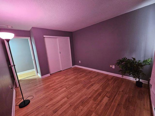 126 Mammoth Rd Apt 4, Hooksett, NH 03106