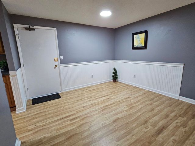 126 Mammoth Rd Apt 4, Hooksett, NH 03106