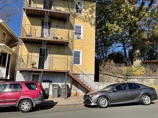 22 Oak Street, Naugatuck, CT 06770