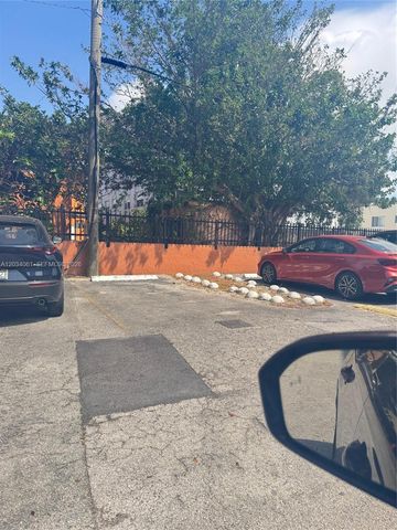 677 SW 9th Avenue 407, Miami, FL 33130