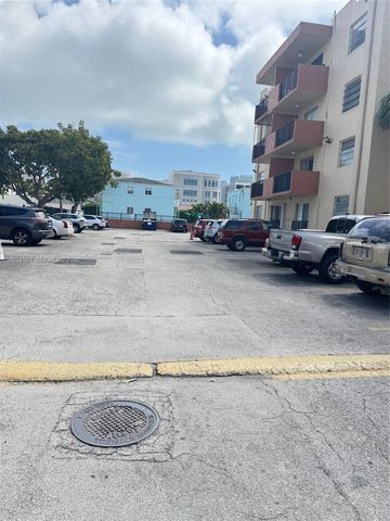 677 SW 9th Avenue 407, Miami, FL 33130