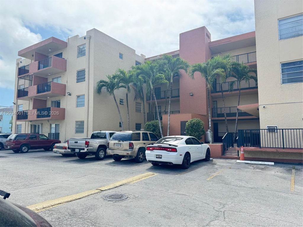 677 SW 9th Avenue 407, Miami, FL 33130