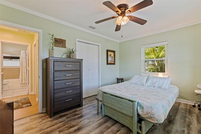 3767 25TH AVENUE N, St Petersburg, FL 33713