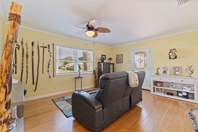 3767 25TH AVENUE N, St Petersburg, FL 33713