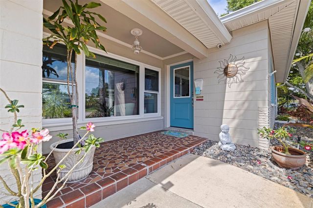 3767 25TH AVENUE N, St Petersburg, FL 33713