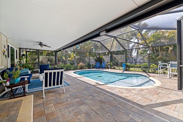 3767 25TH AVENUE N, St Petersburg, FL 33713