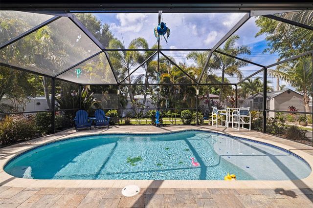 3767 25TH AVENUE N, St Petersburg, FL 33713