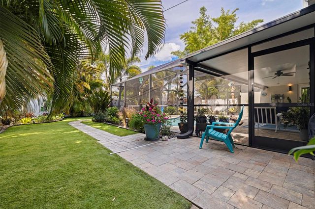 3767 25TH AVENUE N, St Petersburg, FL 33713