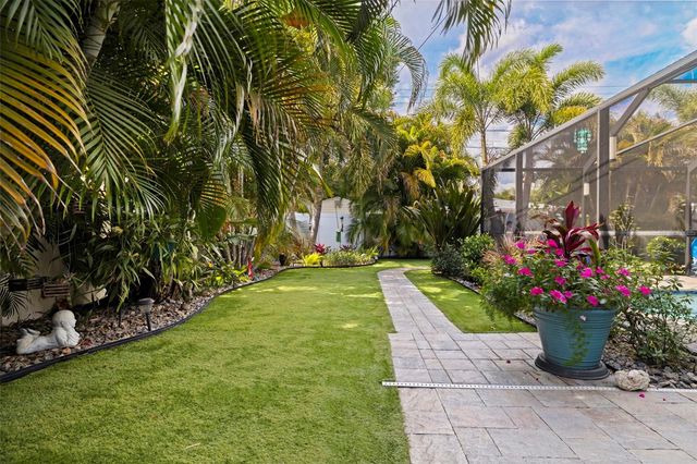 3767 25TH AVENUE N, St Petersburg, FL 33713