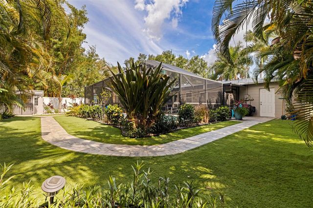 3767 25TH AVENUE N, St Petersburg, FL 33713