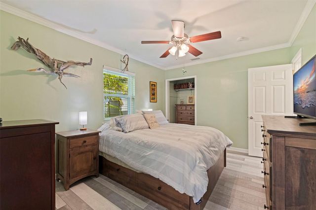 3767 25TH AVENUE N, St Petersburg, FL 33713