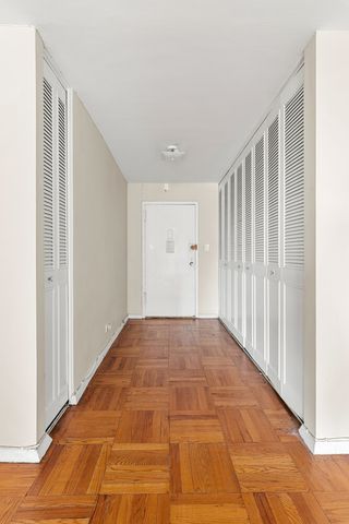 10210 66th Rd Apt 8D, New York City, NY 11375