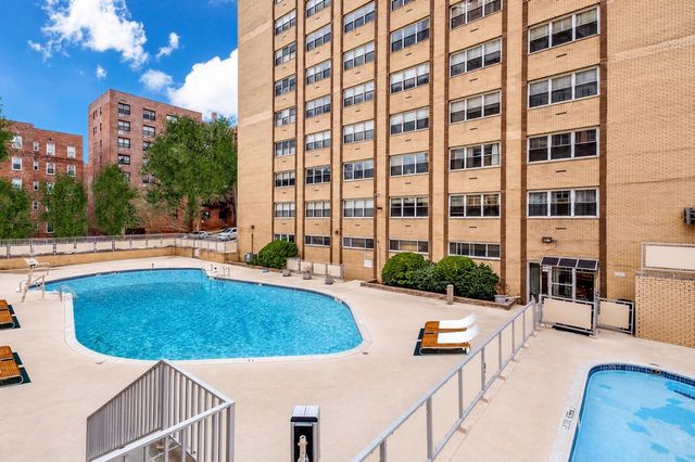 10210 66th Rd Apt 8D, New York City, NY 11375