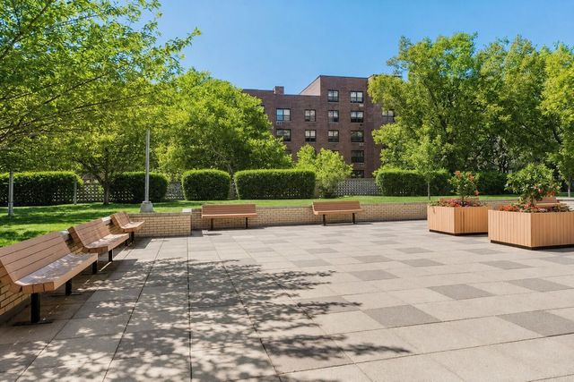10210 66th Rd Apt 8D, New York City, NY 11375