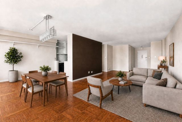 10210 66th Rd Apt 8D, New York City, NY 11375