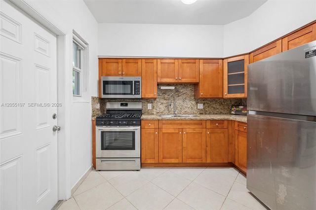1420 16th St 1, Miami Beach, FL 33139